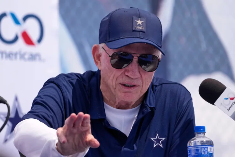 Cowboys arrive at camp without off-field distractions